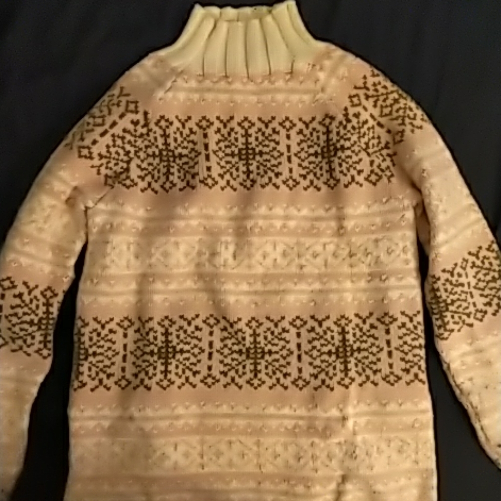 Liz Claiborne sweater